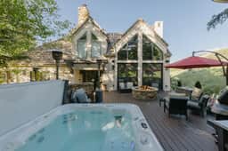 Arrowpines Lodge
