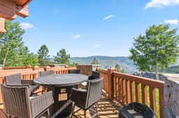 Blue Bird Vista at Hummingbird Lodge