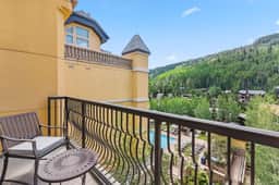 Eagle's Nest at the Ritz-Carlton