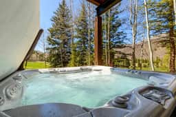 Fairway Views Estate At Vail Golf Club