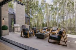 Lone Star Lodge