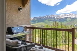 Ridgeview Retreat at the Lorian