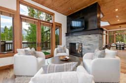 Snow Creek Cabin