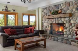 Snow Mountain Lodge