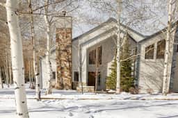 Snow Park Chalet