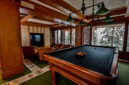 Totem Chalet