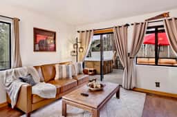 1411-Inn Between Pines