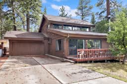 121-Lakeview Fishing House