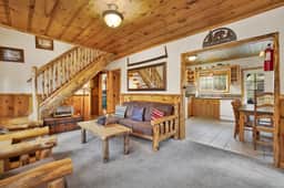 537-Nine Pines Lodge