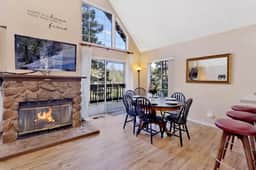 639-Bear Mountain Chalet