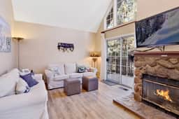 639-Bear Mountain Chalet