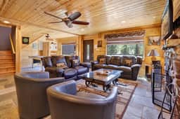 1602-Circle Views
