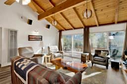 1772-Scenic Retreat