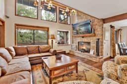 1888 - Luxury Lodge