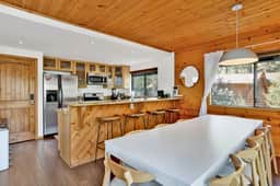 2048-Chimney Peak Chalet