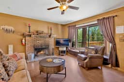 2105-Club View Pines