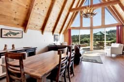 2152-Big Bear Den