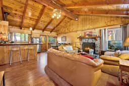 2191-Pine Cone Cottage
