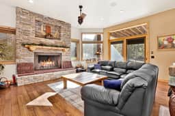 2202-Wolf Creek Castle