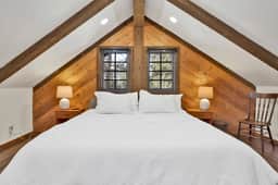 2462-Moose Mountain Manor