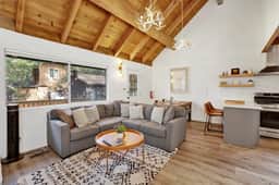 2488-Large Bear Lodge
