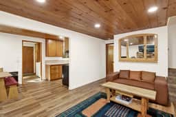 2492-Highland Oaks Retreat