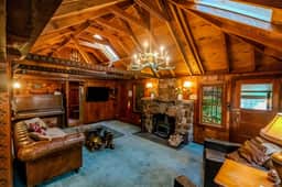 166-Hobbit House in Big Bear