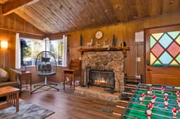 2583-Bernhardt Brown Bungalow