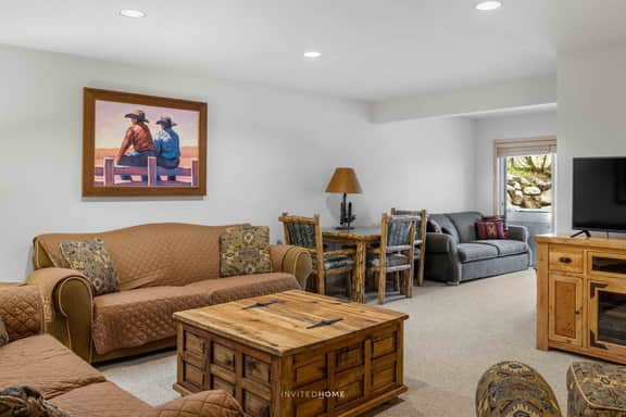 Antlers Ridge Lodge
