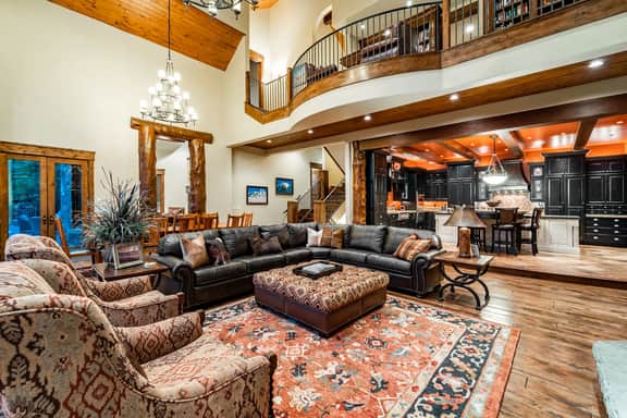 Black Spruce Lodge