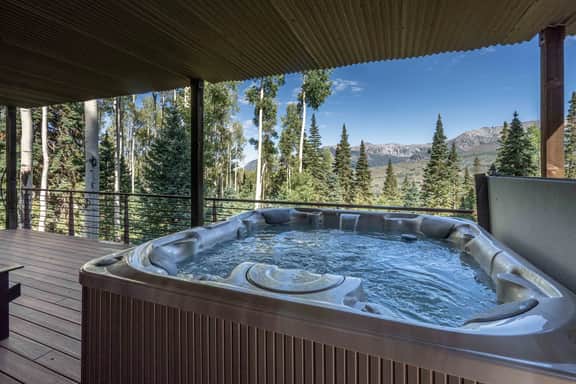 Canyon View Escape