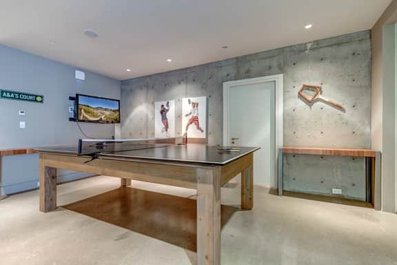 Highpoint Chalet