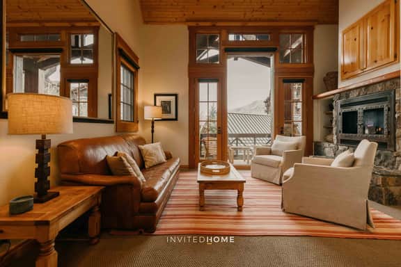 Peak Cabin at See Forever