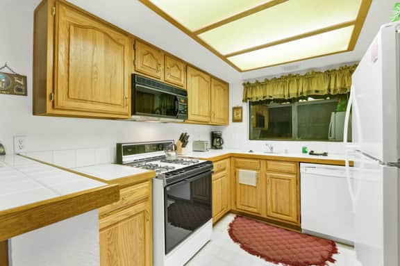 1218-Bear Golf Inn