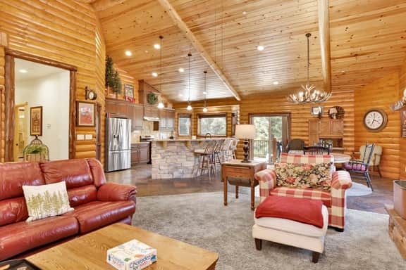1559-Cornerstone Lodge