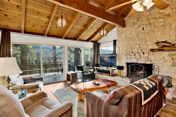 1772-Scenic Retreat