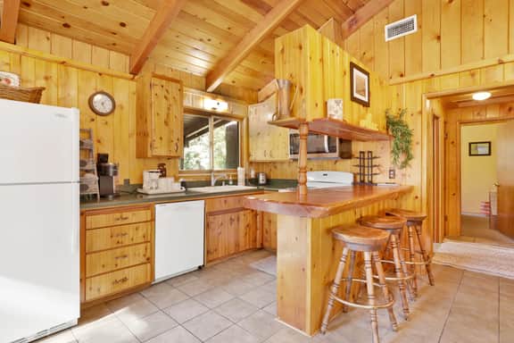 1970- Sunny Bear Cabin