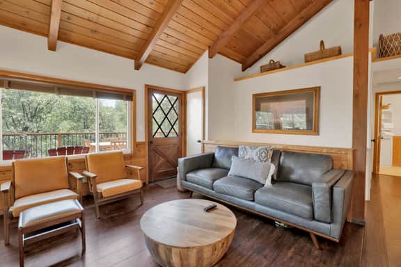 1977- Black Oak Cabin