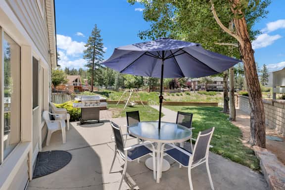 2120-Lakeview Getaway