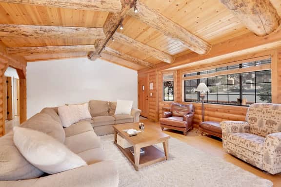 2142-The Alps Lodge