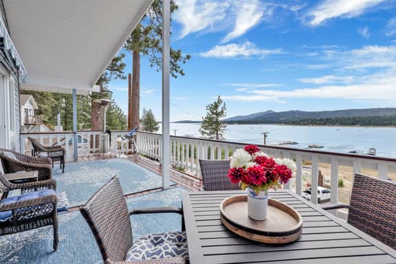 2173-North Shore Chalet