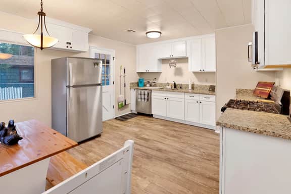 2277-Robinhood Chalet