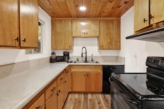 2492-Highland Oaks Retreat
