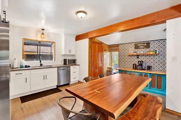 2493-Sugar Bear Pines