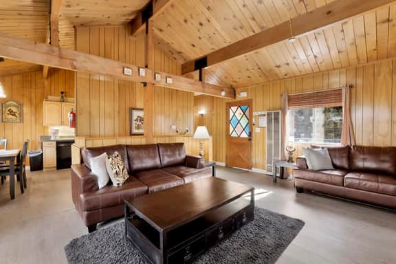 2576-Sweet Cabin Home Gateway