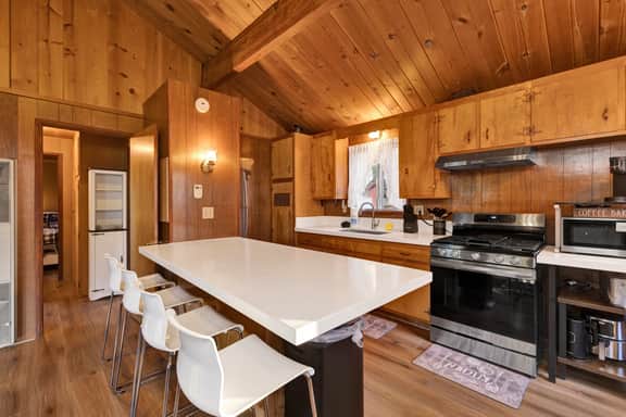 2583-Bernhardt Brown Bungalow