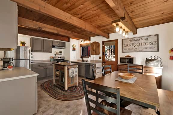 2594-Willow Bear Lodge