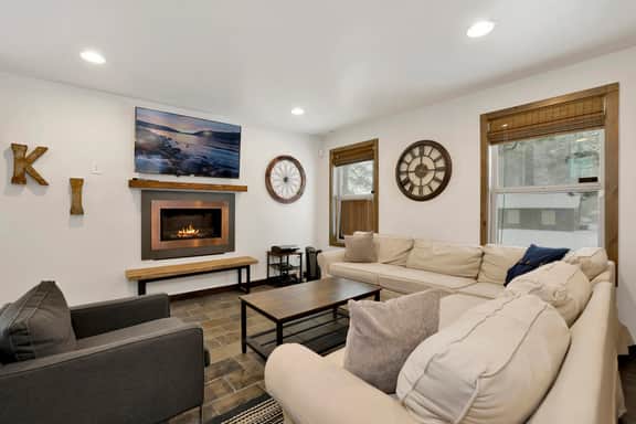2612- Ursa Major Lodge
