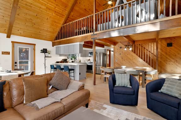 2611- Hot Tub Haus