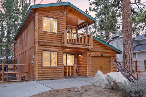 1411-Inn Between Pines